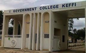 Lawmakers demand that the Federal Government pay N40 million to the families of students who died in a fire.